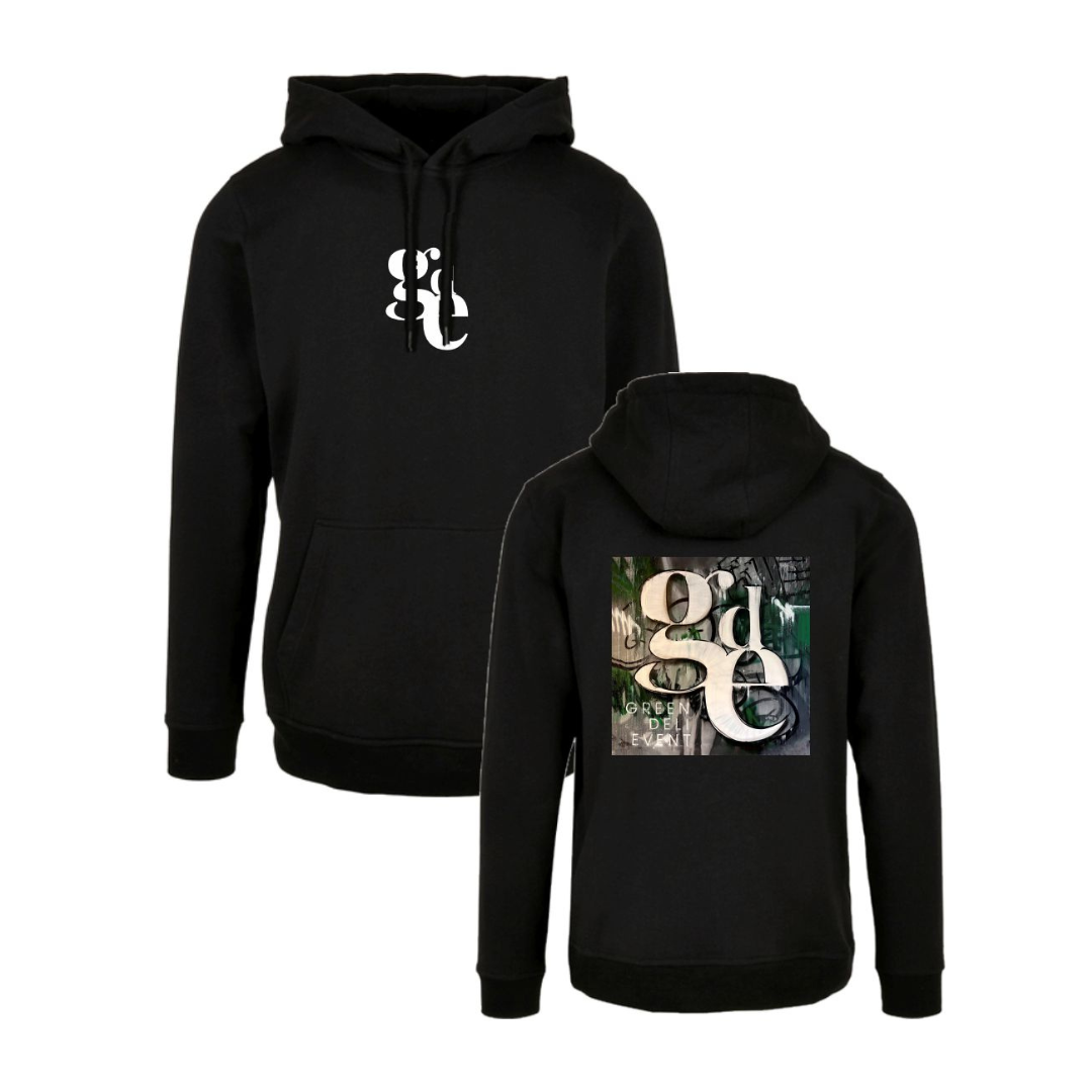 Schwarzer Hoodie/Kaputzenpullover auf der Vorderseite in weiss GDE aufdruck und auf der Rückseite ein Graffiti aufdruck mit Green Deli Event